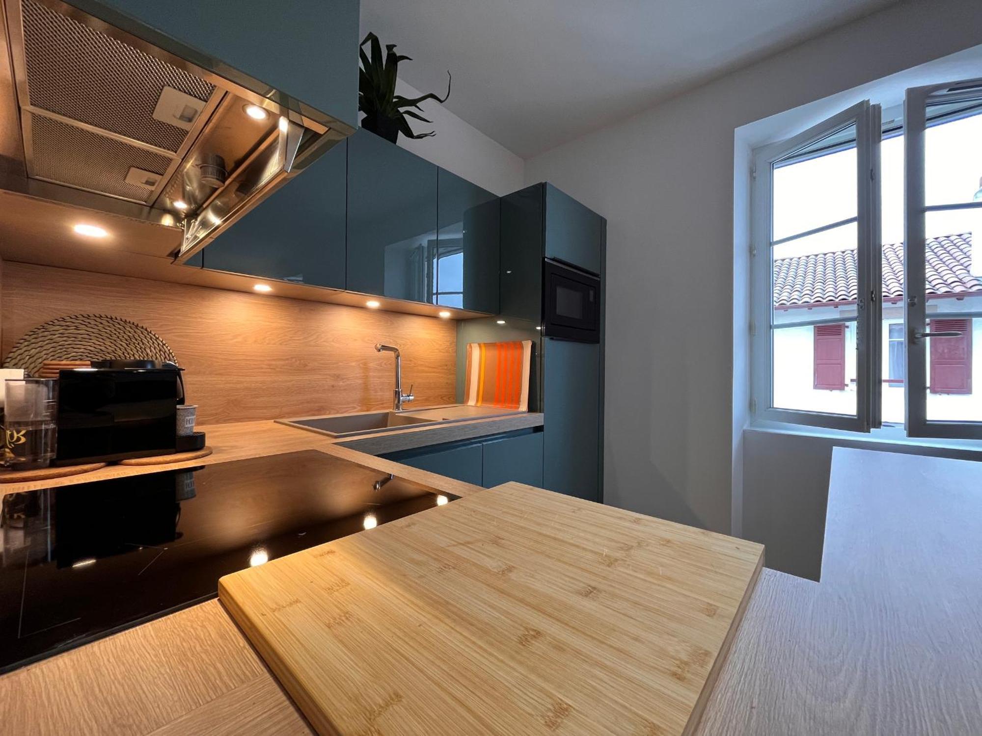 סן-ז'אן-דה-לוז Appartement Lumineux 3 Pieces Pres Des Halles Et De La Plage, Wifi, Clim, Parkings Proches - Fr-1-239-910 מראה חיצוני תמונה