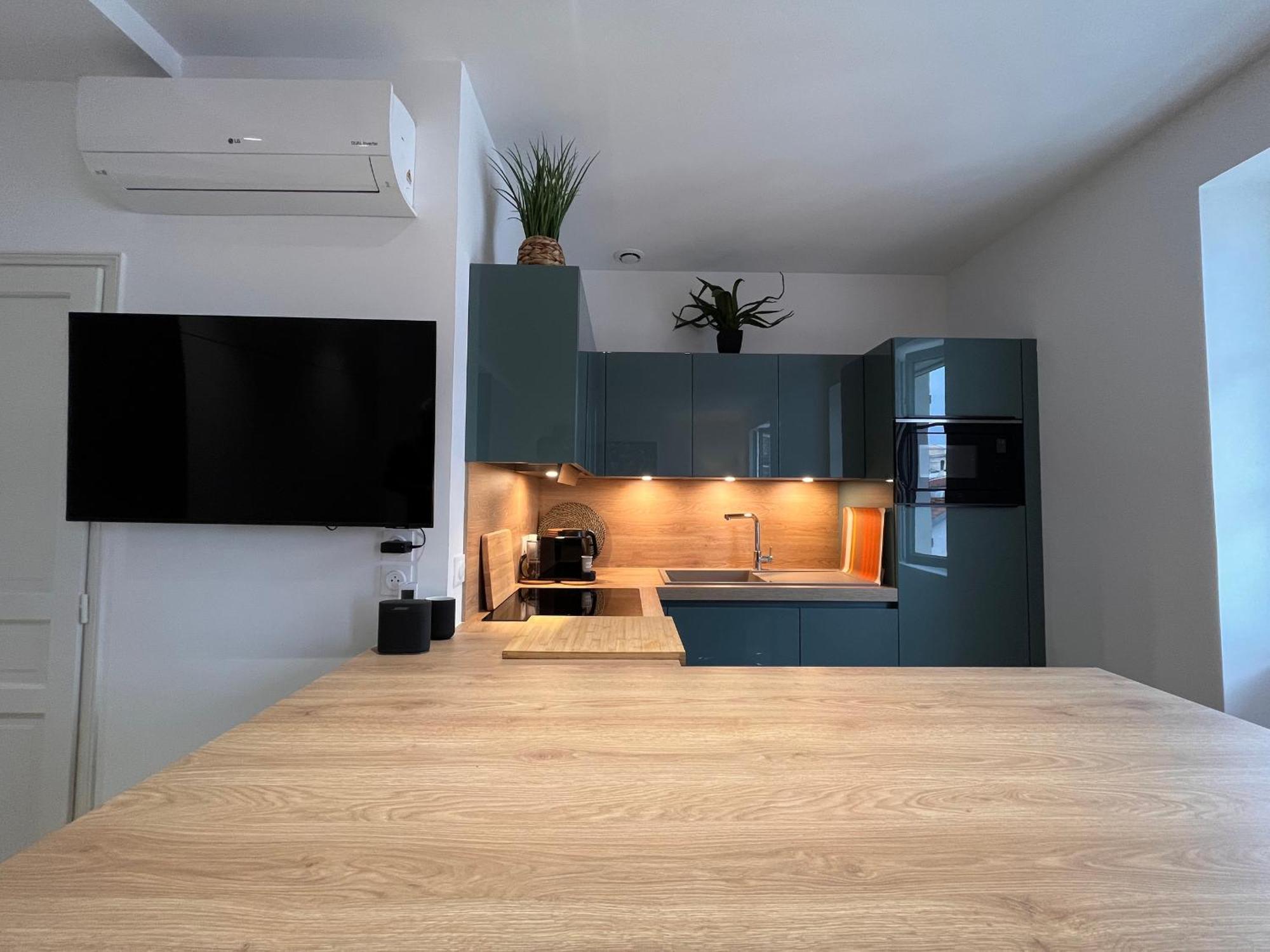 סן-ז'אן-דה-לוז Appartement Lumineux 3 Pieces Pres Des Halles Et De La Plage, Wifi, Clim, Parkings Proches - Fr-1-239-910 מראה חיצוני תמונה
