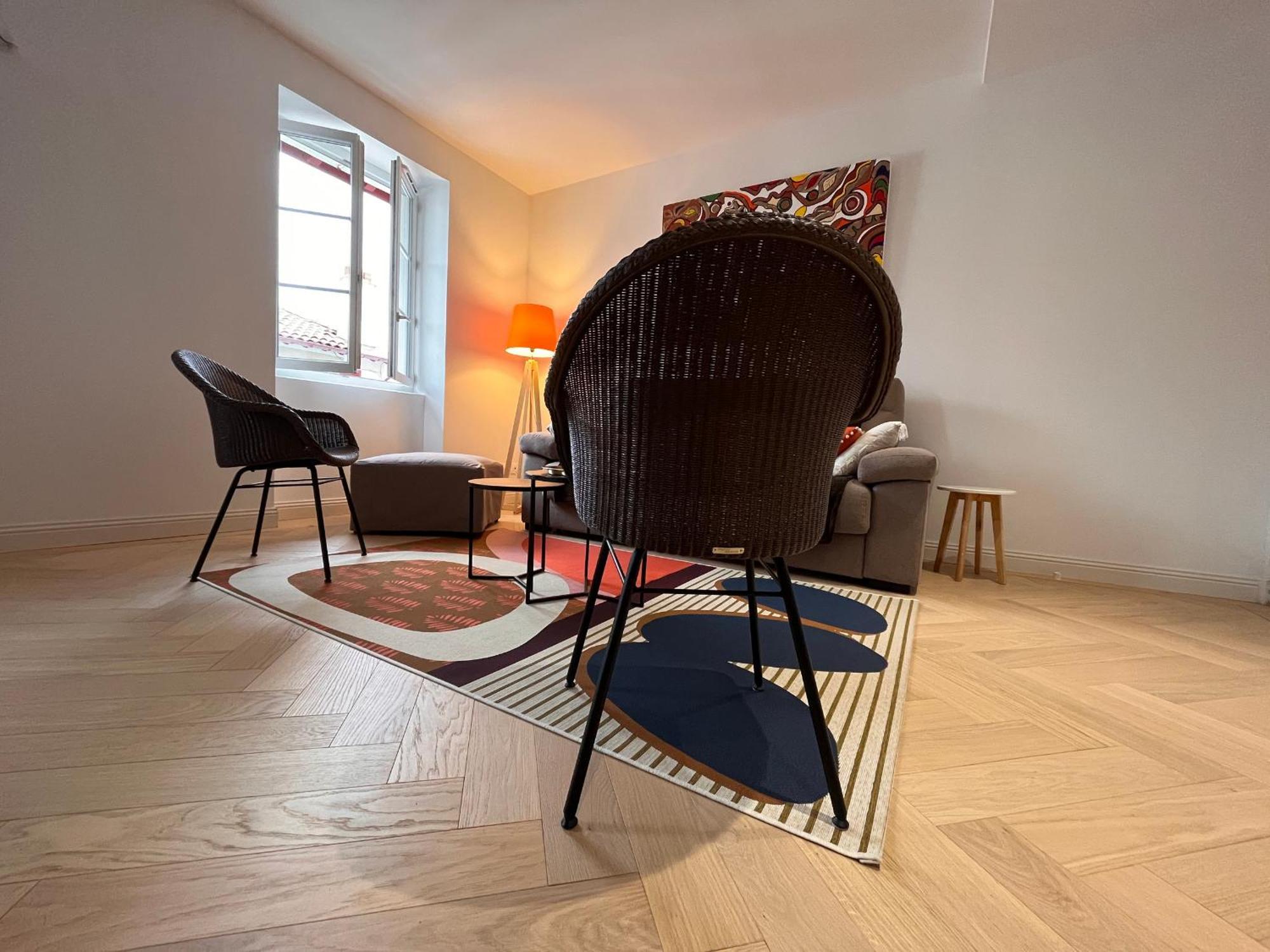 סן-ז'אן-דה-לוז Appartement Lumineux 3 Pieces Pres Des Halles Et De La Plage, Wifi, Clim, Parkings Proches - Fr-1-239-910 מראה חיצוני תמונה